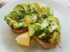 bruschetta con avocado di Sicilia