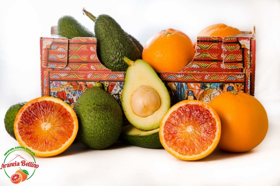 Immagine di Avocado coltivato in Sicilia 2kg + 2kg Arance