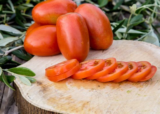 Immagine di 1kg Pomodoro da Insalata "ovetto"